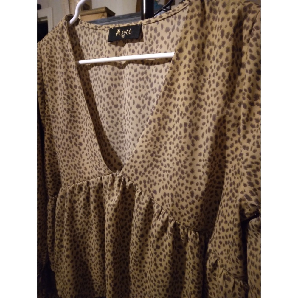 Merritt Fairy Top empire waist long bell sleeve leopard print V Neck Size S